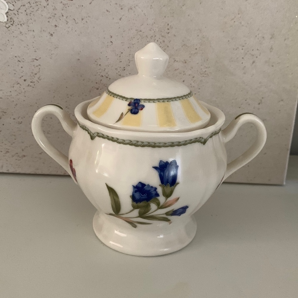 Sugar Bowl with‎ lid - Summer Estate (Ireland) by NORITAKE